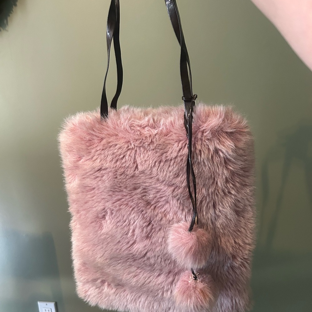 Accessorize purse